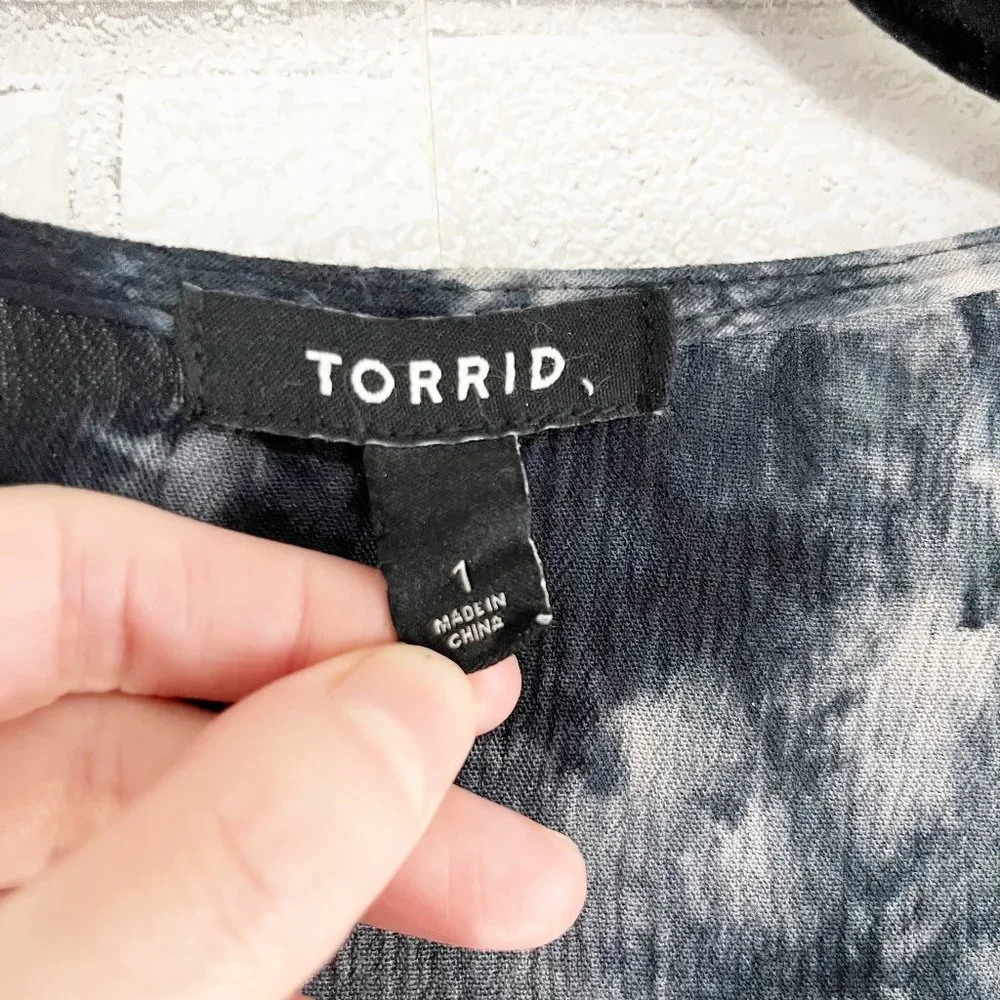 Torrid Blue Tie Dye Gauze Kimono Duster Layering Piece Woman's Plus Size 1X - Picture 6 of 8